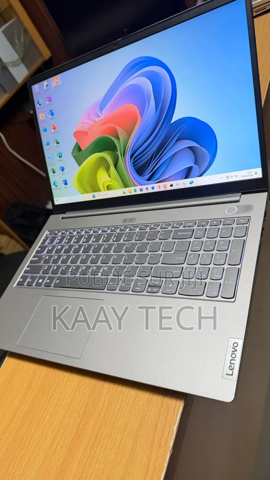 Nouveau Lenovo ThinkBook 15 16GB Intel Core i7 SSD 512GB