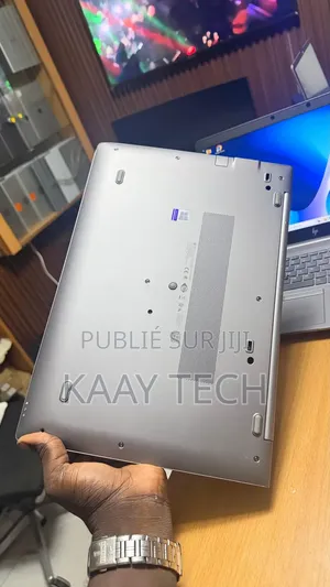 Nouveau HP ZBook 15u G5 16GB Intel Core i7 SSD 256GB