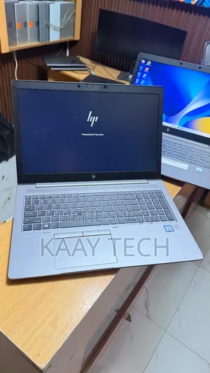Nouveau HP ZBook 15u G5 16GB Intel Core i7 SSD 256GB