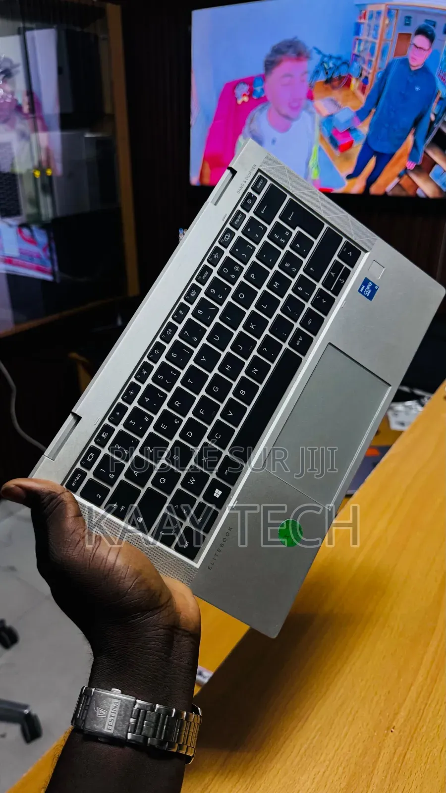 Nouveau HP EliteBook 830 G8 8GB Intel Core i5 SSD 512GB
